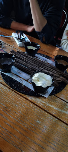 גורדוס - הסעדה