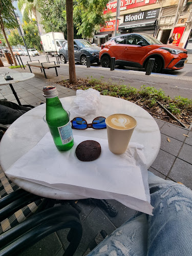 MAE Cafe - הסעדה