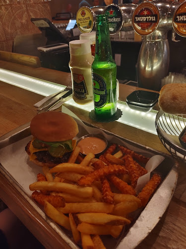 סליק - בר (מרכז הכרמל) - הסעדה