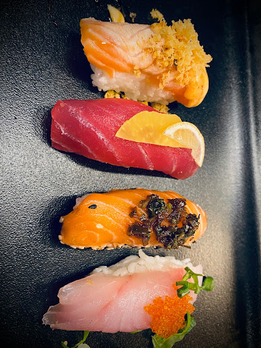 Comentarii opinii despre מסעדה אסייתית - סורה סושי לאונג'✔️אוכל אסייתי✔️סושי