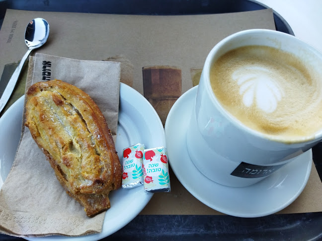 Comentarii opinii despre Aroma Espresso Bar ארומה אספרסו בר