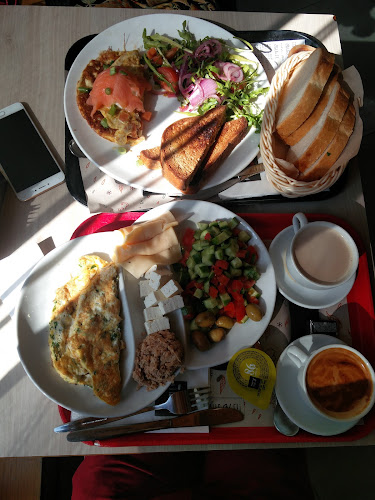 ארומה אספרסו בר - הסעדה