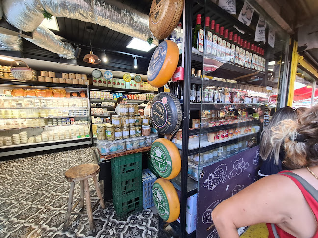 הכרמל 42, תל אביב-יפו