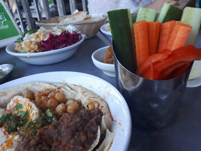 חומוס מדאמס רמת אביב - הסעדה