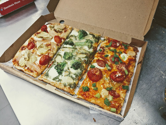 דומינוס פיצה מודיעין - מע"ר - הסעדה