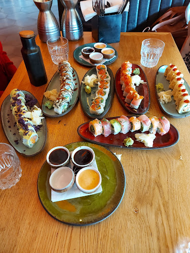 מינה טומיי - Minna Tomei חיפה, מרכז קסטרא - חיפה