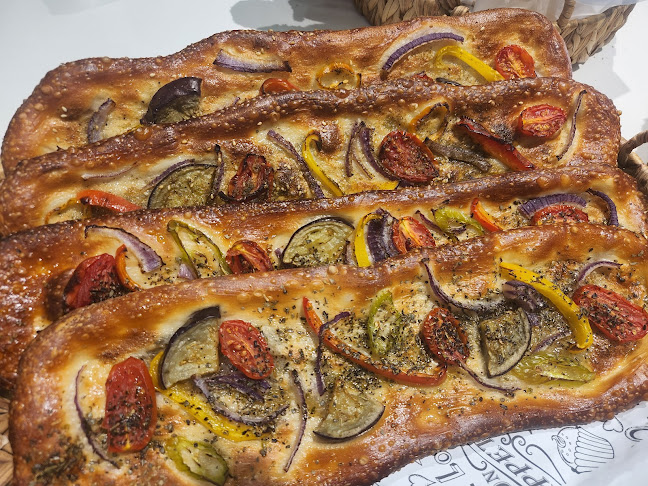 מאפיית ברכת הארץ. רחוב עוזיאל 96, רמת גן. - הסעדה