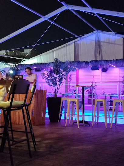 היידה • בר קוקטיילים