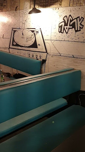 ארל'ה פיצה & בר - הסעדה