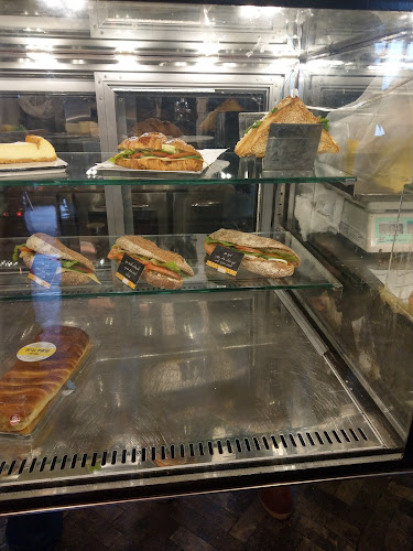 תחנת לחם שד' ירושלים רמת גן - הסעדה