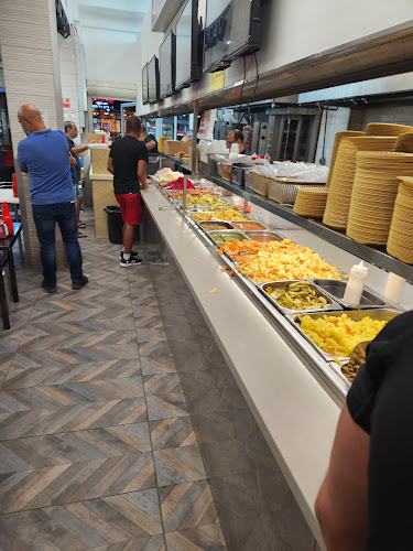 שווארמה האחים - הסעדה