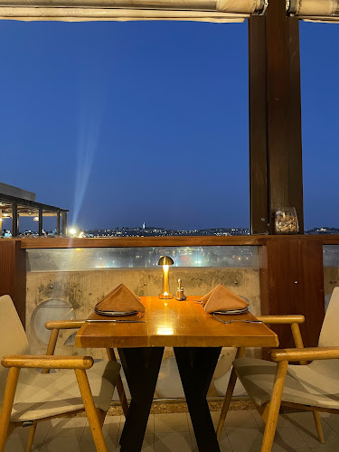 מסעדת גבינות ויין - ירושלים