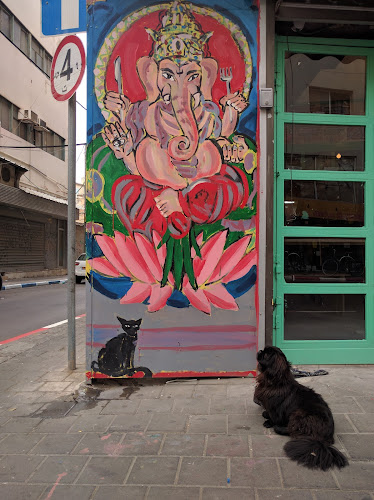 נחלת בנימין 68, תל אביב-יפו