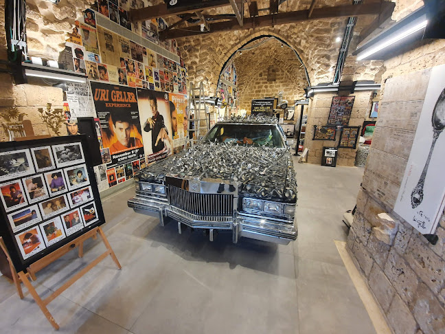 לואי פסטר 5, תל אביב-יפו