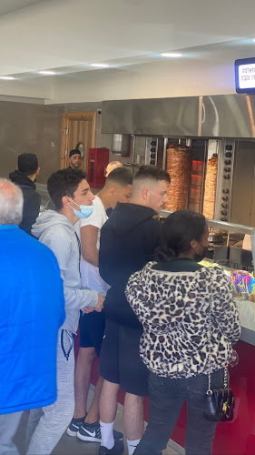 שווארמה בעיר - הסעדה