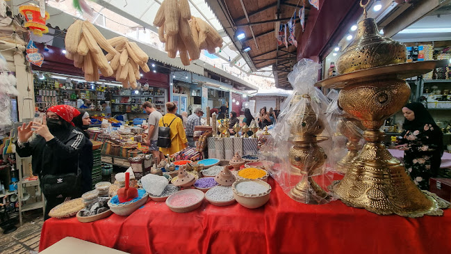שוק עכו מהעיר העתיקה והחוף - עכו