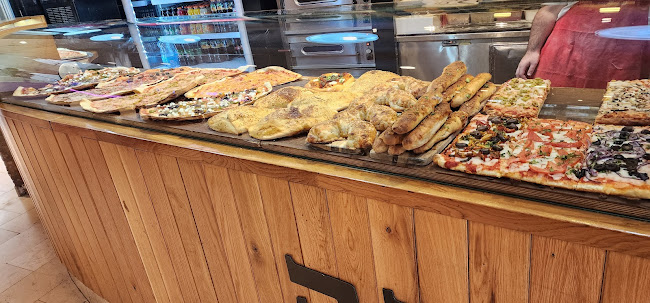 פיצה עגבניה , Pizza Agvania