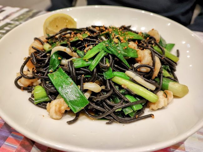 ג'ירף - הסעדה