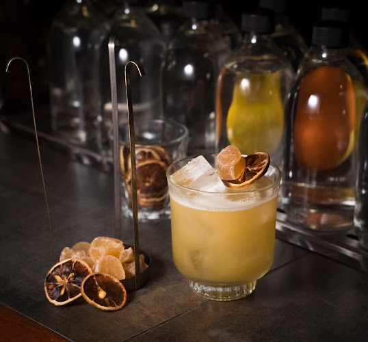 Tyler cocktail bar - טיילר בר קוקטיילים