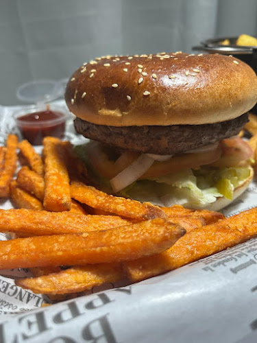 מק דרייב בורגר - צפת