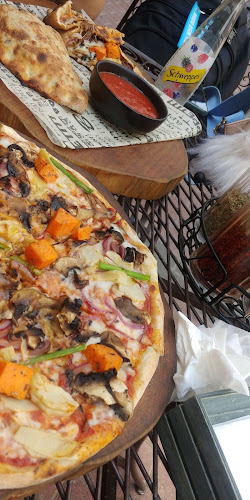 מרכז רננים, מודיעין מכבים רעות