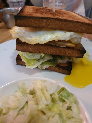 לחמנינה מרמורק - תל אביב-יפו