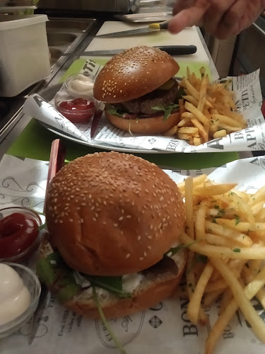 יחיאל 7, חיפה