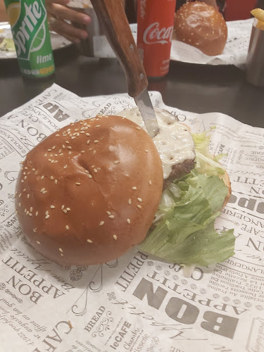 Opinii despre روستي în אום אל-פחם - הסעדה