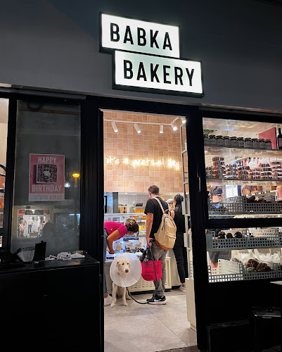 בבקה בייקרי - הסעדה