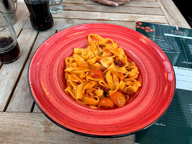 פיורי ירושלים - הסעדה