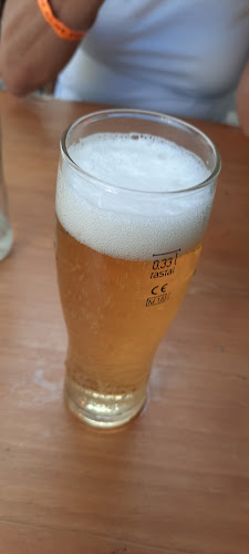 אוליב קורנר - הסעדה