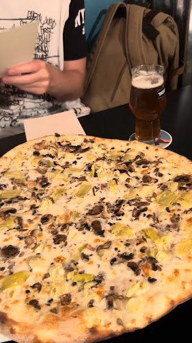 ארל'ה פיצה & בר