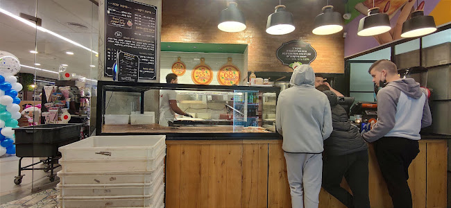 פיצה עגבניה פ"ת | כשר - פיצה איטלקית | סלטים בהרכבה אישית - פתח תקווה