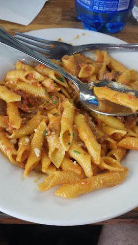 פסטה בסטה אלנבי - תל אביב-יפו