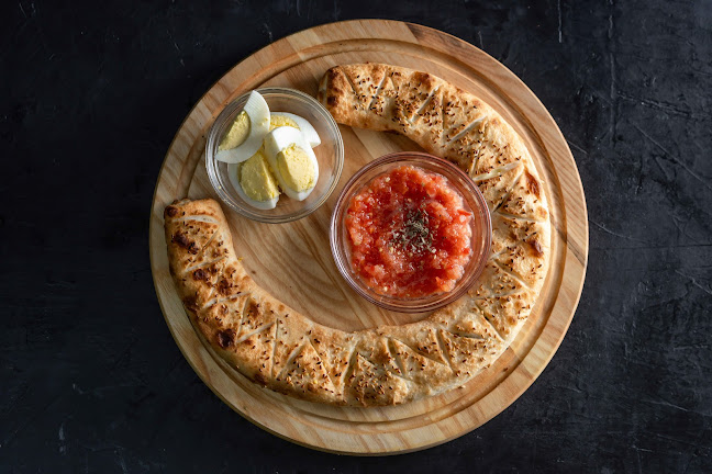 פיצה סטורי מודיעין - הסעדה