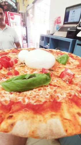 Opinii despre לה פיאצה נאפולי în אילת - הסעדה