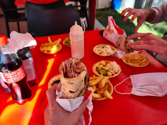 פלאפל סביב השעון - הסעדה