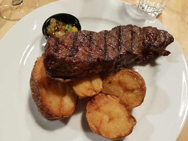 חוות צוק - הסעדה