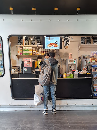 קופיקס, שדרות בנימין, נתניה