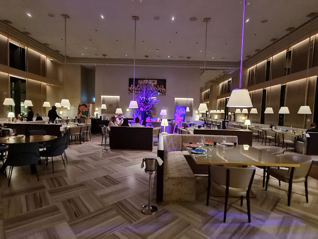 Pop and pope - הסעדה