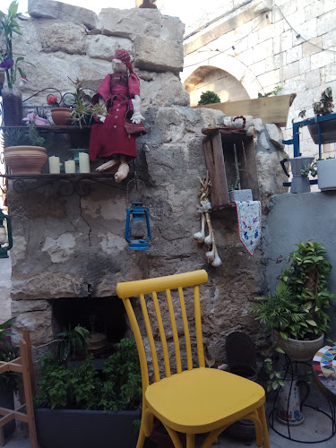 Pizza Biennale - הסעדה