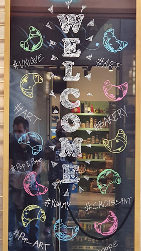 Comentarii opinii despre Pop and pope