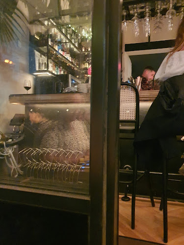 Maza-בר מסעדה - הסעדה