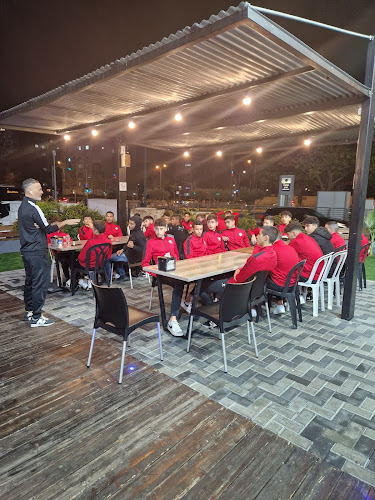 שווארמה בעיר - הסעדה