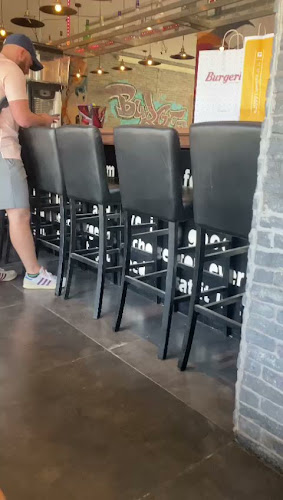 בורגרים רמת אביב אוניברסיטת תל אביב