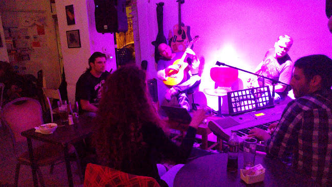 בר גלים - הסעדה