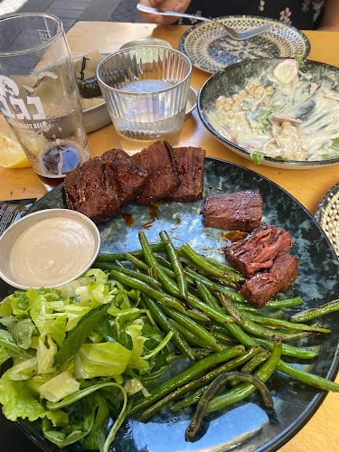 AKBAR בשוק הפשפשים אקבר - בר מסעדה