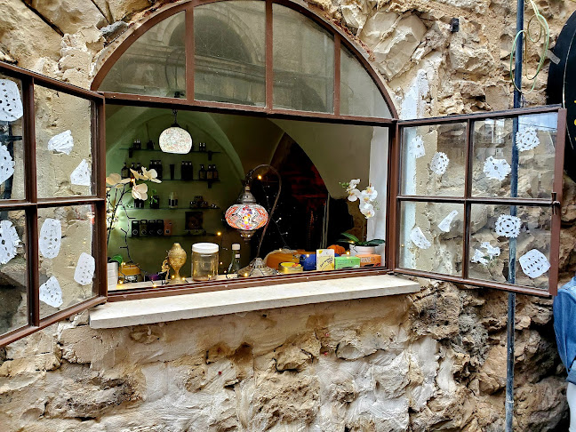 שוק ואדי ניסנאס - הסעדה