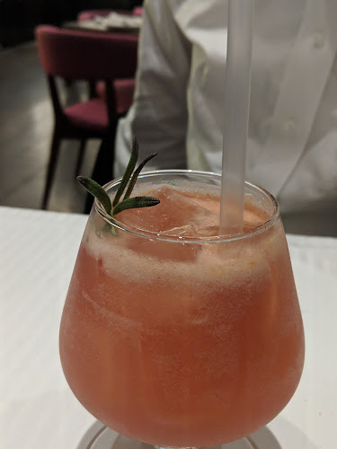 כינור בכיכר Kinor Bakikar - הסעדה