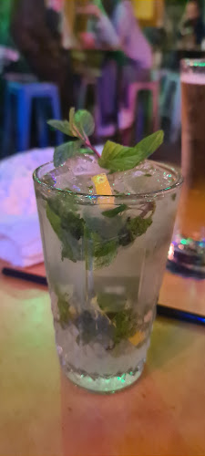 AKBAR בשוק הפשפשים אקבר - בר מסעדה - תל אביב-יפו